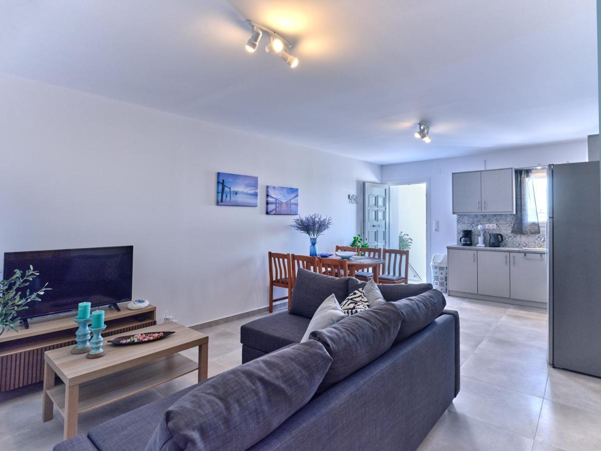 Ormos Naoussa'S Apartment ภายนอก รูปภาพ